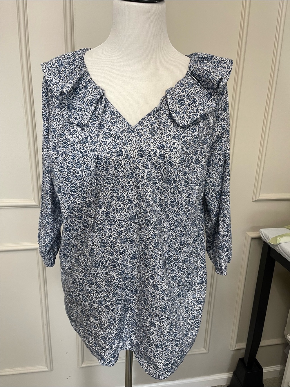 grand & greene Blue and White Floral Ruffled Collar Blouse